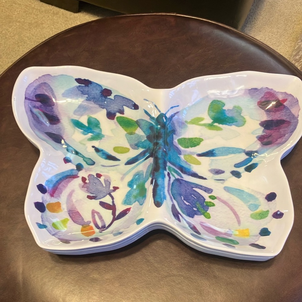 The Spring shop Butterfly 🦋 plates NWT